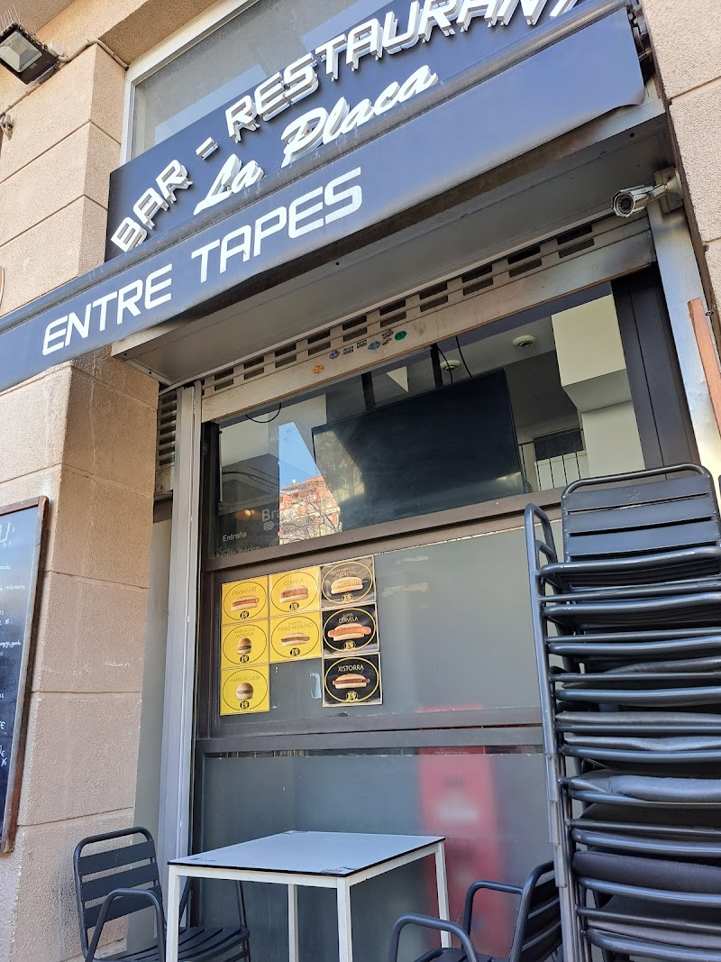 ENTRE TAPES LA MARINA